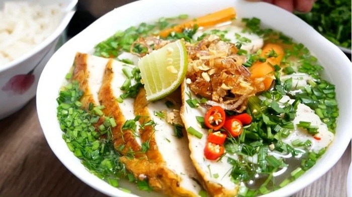 Bánh canh chả cá Cô Xí